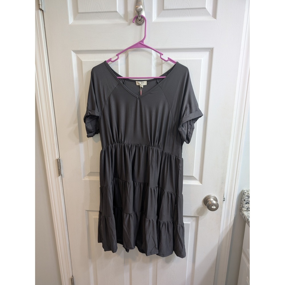 Umgee USA Tiered Babydoll Dress Charcoal Gray Short Sleeve V-Neck -‎ Size L